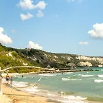 Private In Thracian Cliffs Golf & By Flat Mаnager Bozhurets