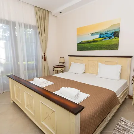 Private In Thracian Cliffs Golf & By Flat Mаnager Apartman
